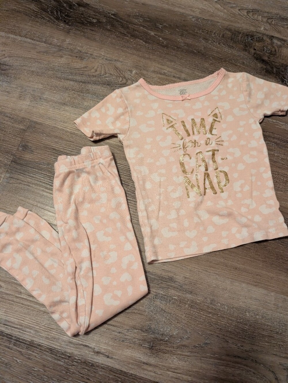 Girls Pink Heart-Pattern Pajama Set with Gold 'Cat Nap' Graphic